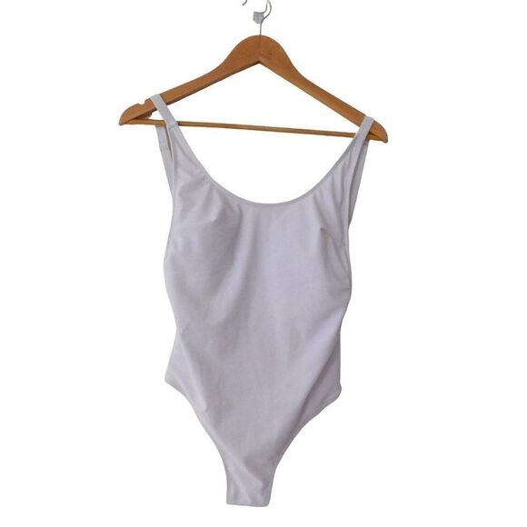 Other - NEW Womens Pretty Garden Swimsuit One Piece White Padded Adjustable Straps Small